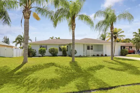 1429 SE Ladner St, Port Saint Lucie, FL 34983