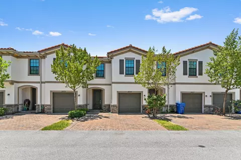 2015 Tamarind Dr, Riviera Beach, FL 33410
