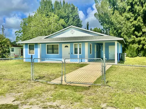 8536 61st Dr, Vero Beach, FL 32967