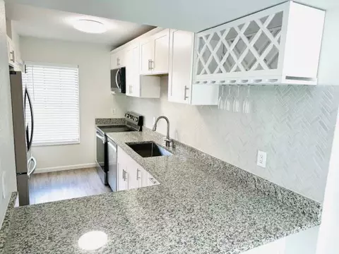 1432 SE Colchester Cir, Port Saint Lucie, FL 34952