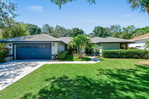 6611 Winding Lake Dr, Jupiter, FL 33458