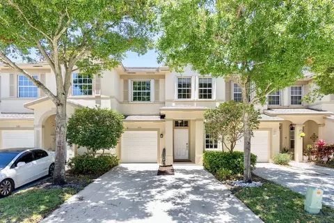 319 Spruce St, Boynton Beach, FL 33426