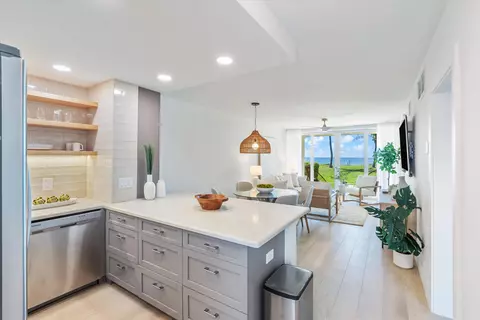1039 Hillsboro Mile #7, Hillsboro Beach, FL 33062