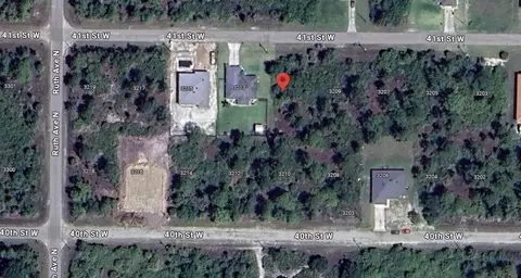 3211 41st St W, Lehigh Acres, FL 33971