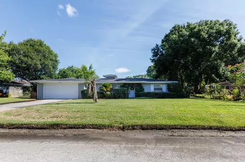 4053 Greenwood Dr, Fort Pierce, FL 34982