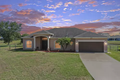 5889 NW Files Ct, Port Saint Lucie, FL 34986