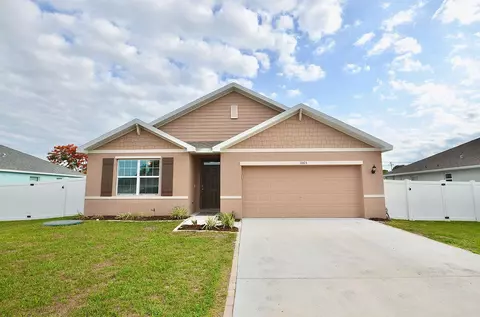 1065 SW Mccracken Ave SW, Port Saint Lucie, FL 34953