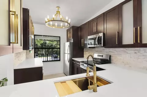 1001 Sabal Ridge Cir #F, Palm Beach Gardens, FL 33418