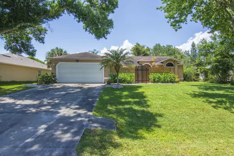685 Capon Ter, Sebastian, FL 32958