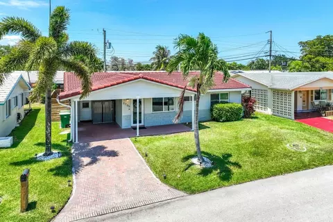 2705 NW 52nd Pl, Tamarac, FL 33309