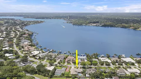 316 River Dr, Tequesta, FL 33469