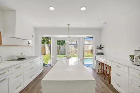 2603 W Carandis Rd, West Palm Beach, FL 33406