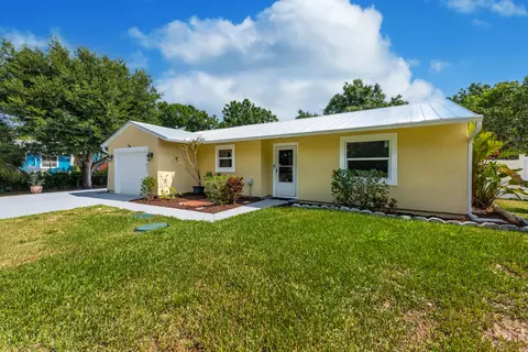 4331 SE Dixie Ross St, Stuart, FL 34997
