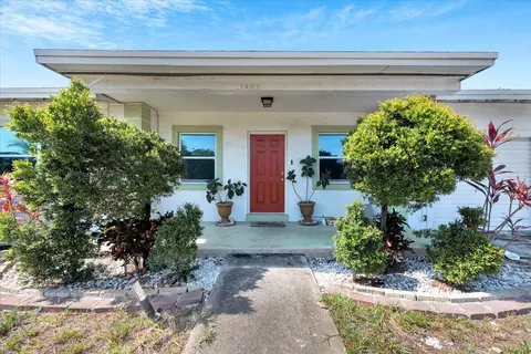 1402 W Mango St, Lantana, FL 33462