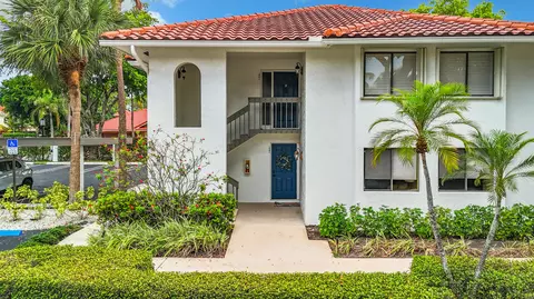 60 Pelican Pointe Dr #1010, Delray Beach, FL 33483