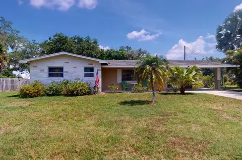 1100 Gopher Ridge Rd, Fort Pierce, FL 34982
