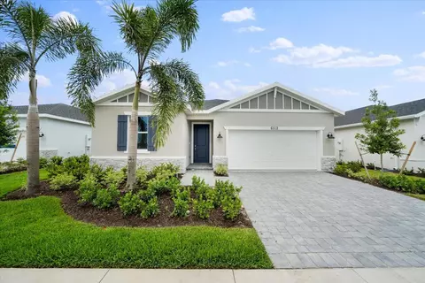6512 NW Cloverdale Ave, Port Saint Lucie, FL 34987