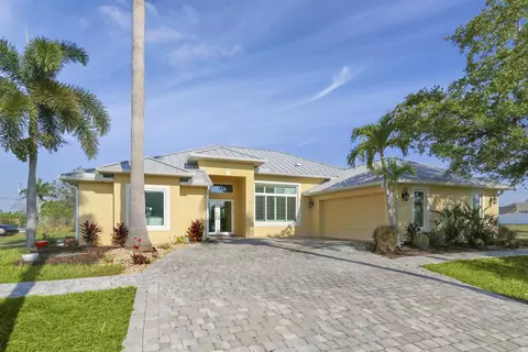 1994 SW Glendale St, Port Saint Lucie, FL 34987