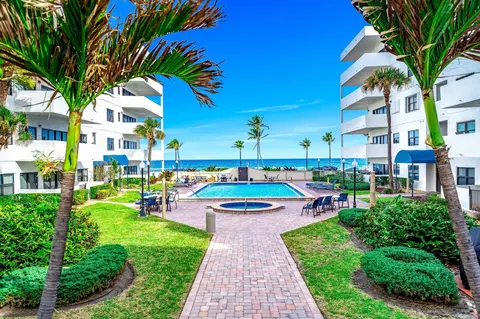 330 SE 20th Ave #404, Deerfield Beach, FL 33441