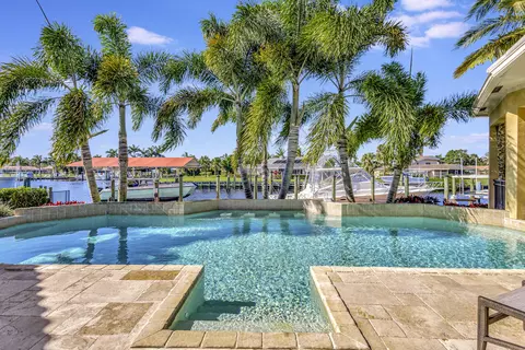 2484 N W Everglades Blvd, Stuart, FL 34994
