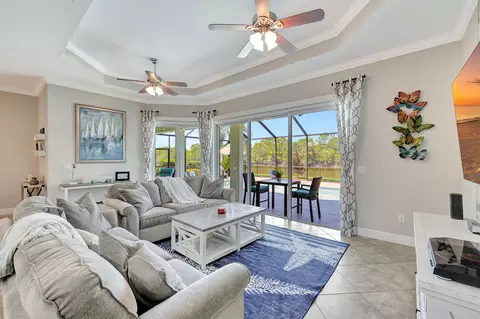 292 SW Vista Lake Dr, Port Saint Lucie, FL 34953