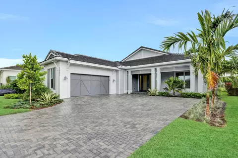 9992 Seagrass Way, Palm Beach Gardens, FL 33412