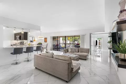 6668 Burning Wood Dr #265, Boca Raton, FL 33433