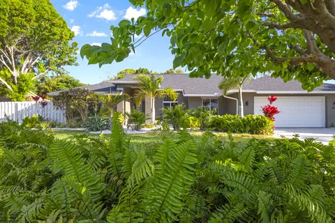 3082 NE Ivy Ln, Jensen Beach, FL 34957