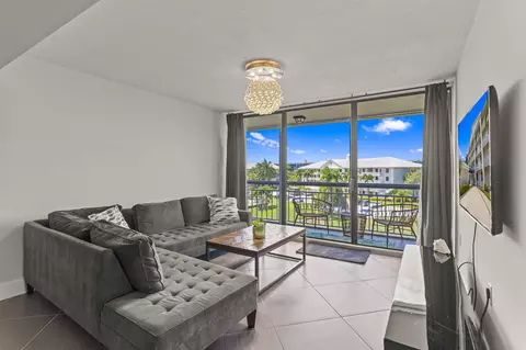 6217 Balboa Cir #404, Boca Raton, FL 33433