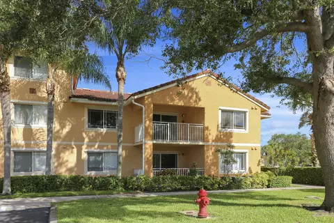 191 SW Palm Dr #207, Port Saint Lucie, FL 34986