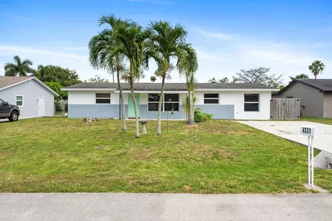 4331 Birdwood St, Palm Beach Gardens, FL 33410