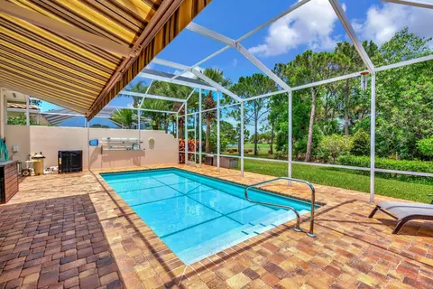 8049 SE Paurotis Ln, Hobe Sound, FL 33455