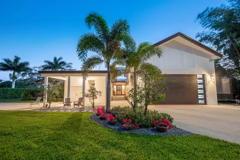 1686 NW Harbor Pl, Stuart, FL 34994 photo 1