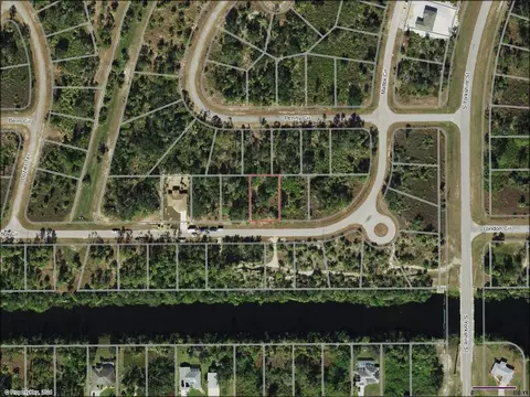 Und Mattox Circle, North Port, FL 34288