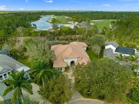 9541 SE Sandpine Ln, Hobe Sound, FL 33455