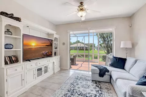 5766 Grand Harbour Cir, Boynton Beach, FL 33437
