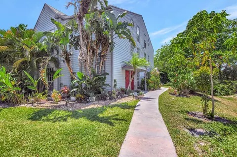 5096 Heatherhill Ln #6, Boca Raton, FL 33486