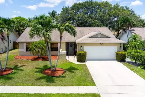 30 Cedar Cir, Boynton Beach, FL 33436