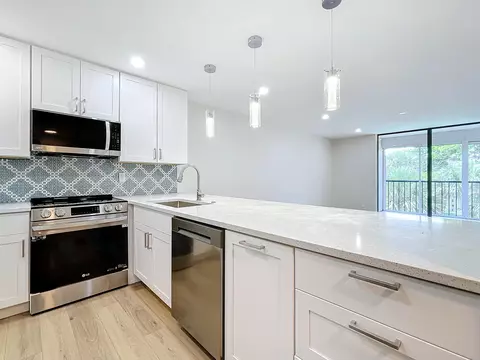 5370 Las Verdes Cir #317, Delray Beach, FL 33484