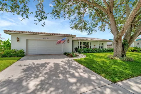 2111 NW 108th Ave, Pembroke Pines, FL 33026