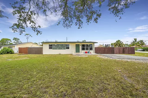 5759 Kumquat Rd, Royal Palm Estates, FL 33413