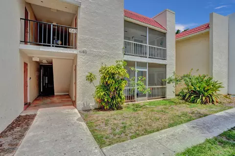 640 NW 13th St #25, Boca Raton, FL 33486