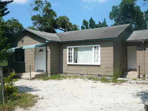 300 S 17th St, Fort Pierce, FL 34950