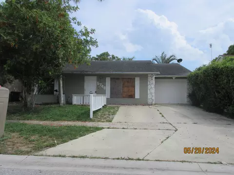 5748 Dewitt Pl, Lake Worth, FL 33463