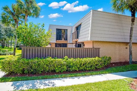 6206 62nd Way, West Palm Beach, FL 33409