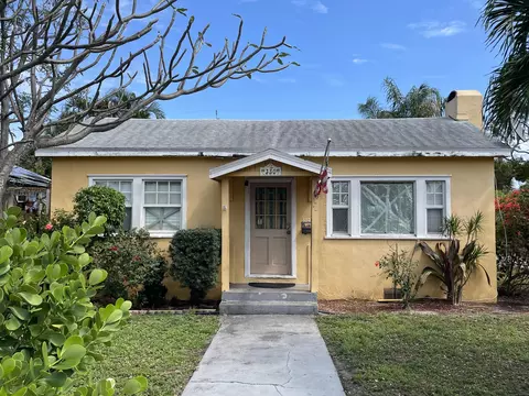 330 S J St, Lake Worth, FL 33460