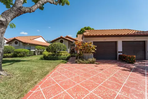 6351 Pointe Pleasant Cir, Delray Beach, FL 33484