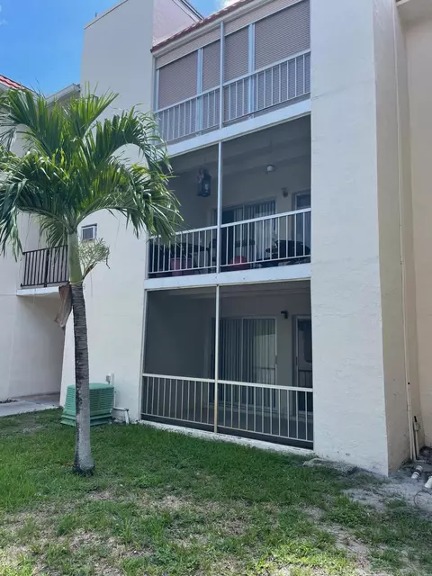 618 NW 13 St #14, Boca Raton, FL 33486