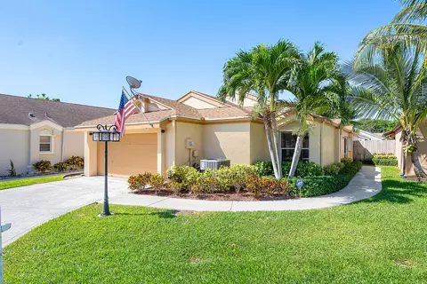 71 King Fisher Way, Boynton Beach, FL 33436