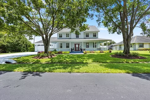 1045 SW Sand Oak Dr, Palm City, FL 34990